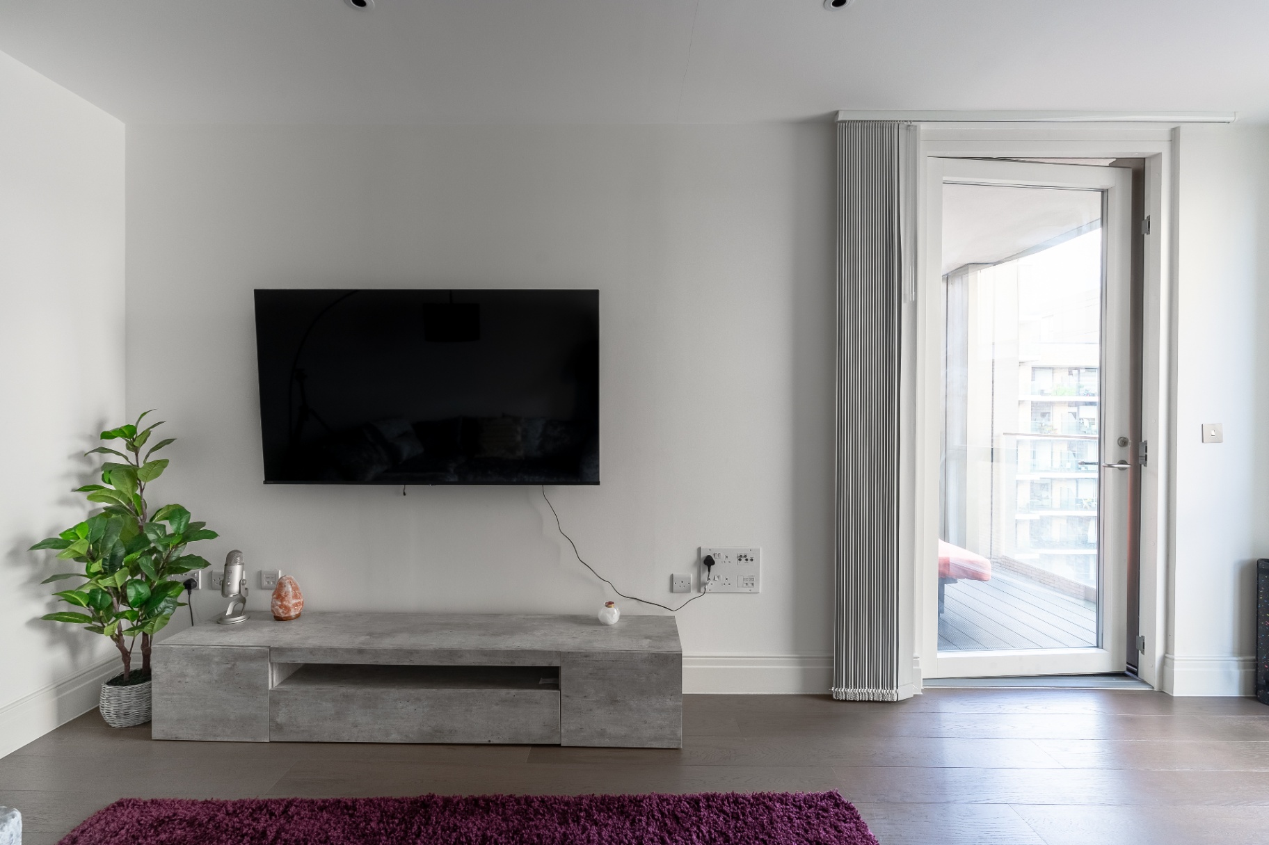 Modern One-Bedroom Apartment interior 11