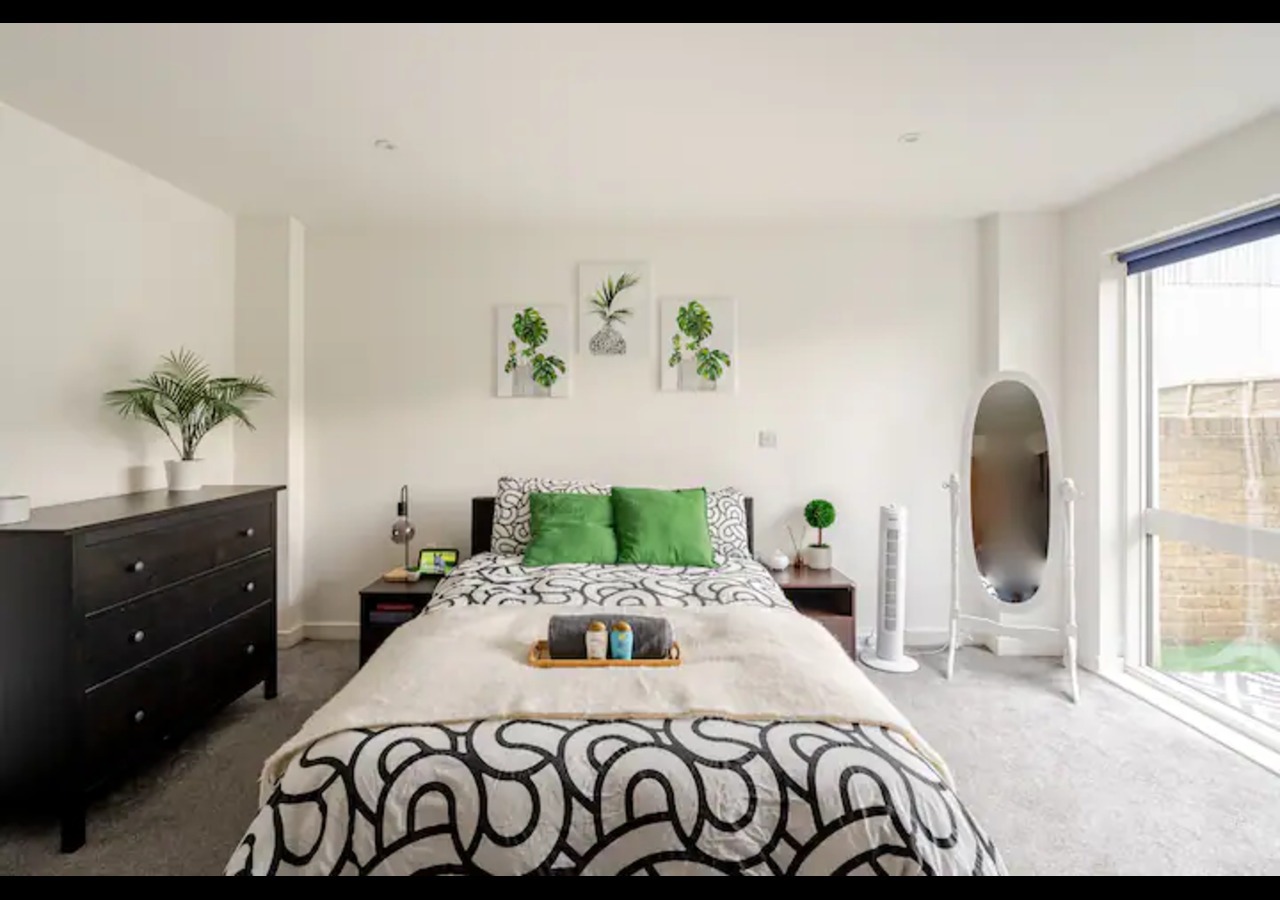 The Nest of Forest Hill interior 3